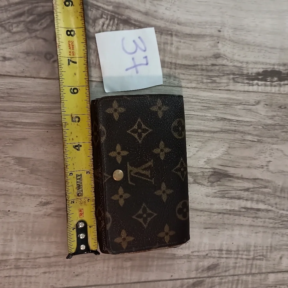 Louis Vuitton Monogram Porte Monnaie Billets Tresor Wallet